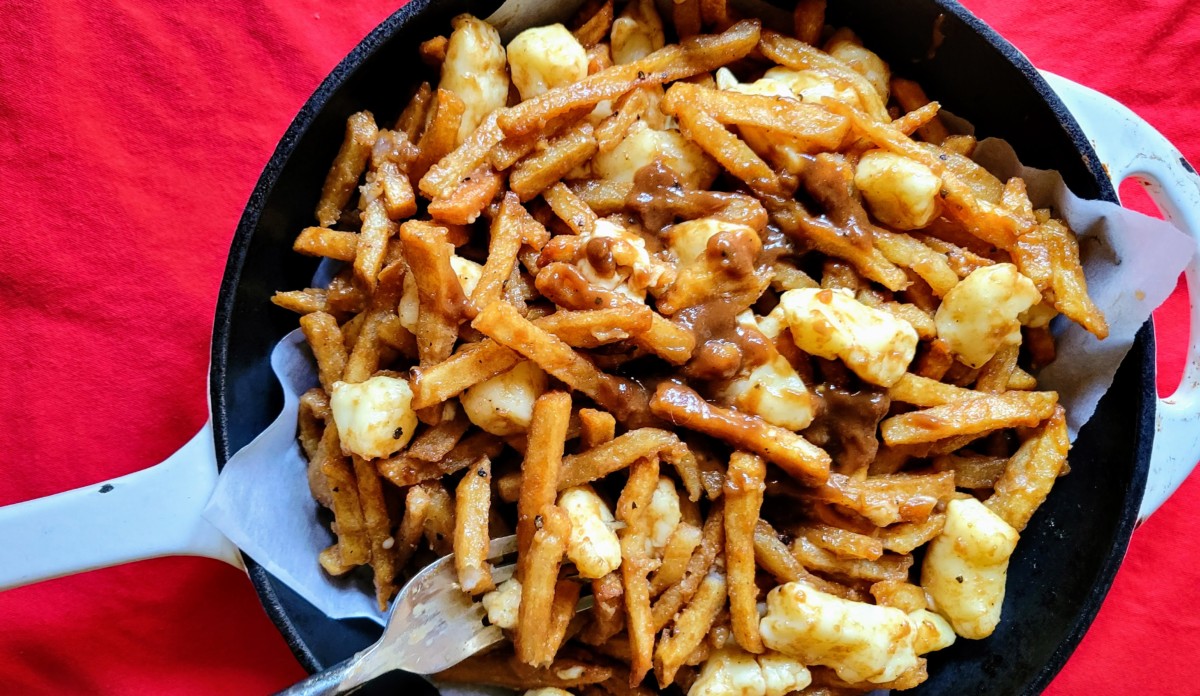 Canadian Poutine with Cheese Curds and Gravy