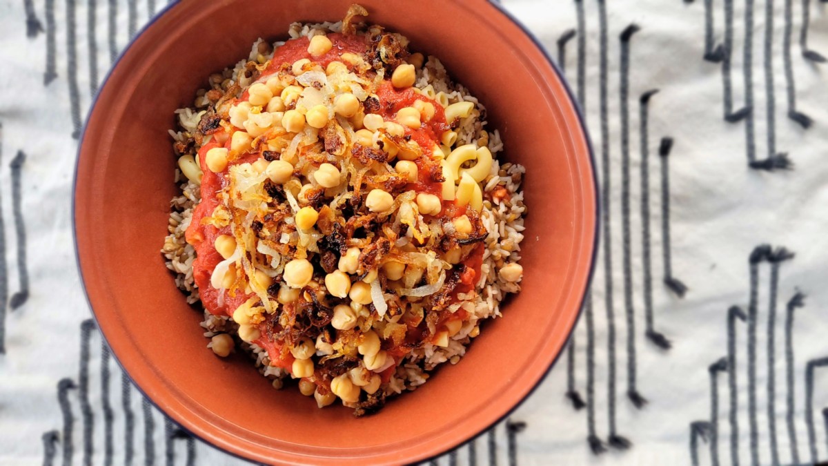Egyptian Koshari – Egypt’s Famous Street Food Bowl